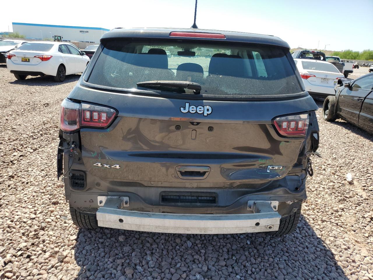 3C4NJDAB5JT369208 2018 Jeep Compass Sport