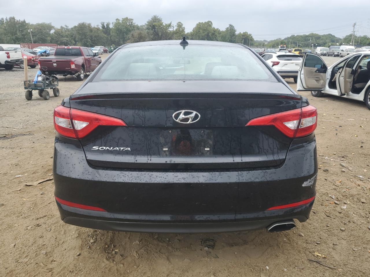 5NPE24AF2FH153680 2015 Hyundai Sonata Se