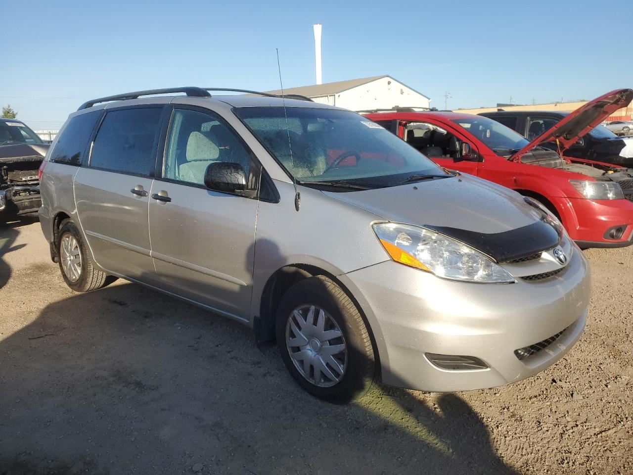 2010 Toyota Sienna - Image 4