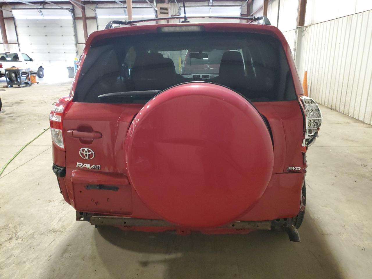 2T3BF4DV2BW177328 2011 Toyota Rav4