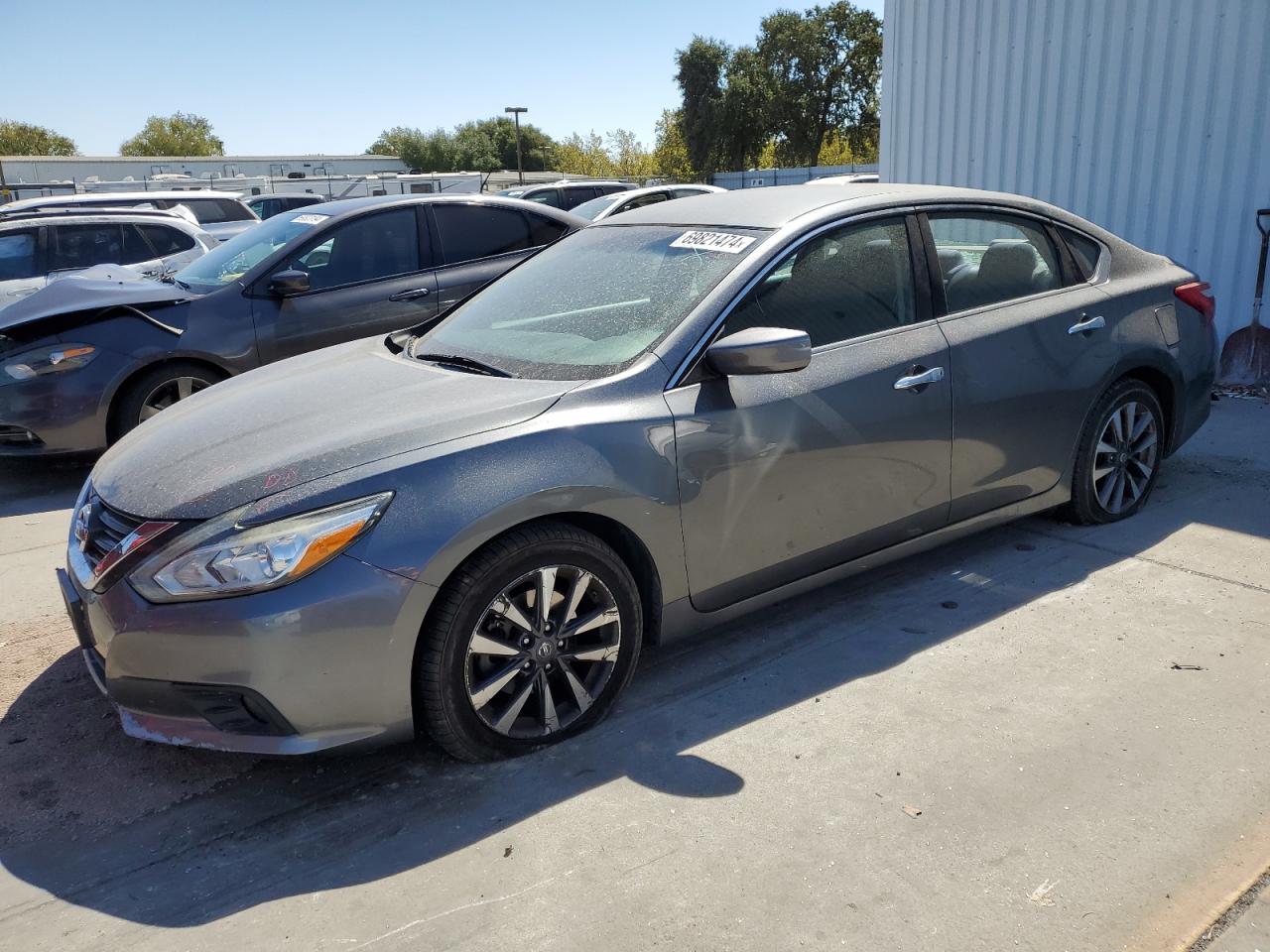 1N4AL3AP2HC181711 2017 NISSAN ALTIMA - Image 1