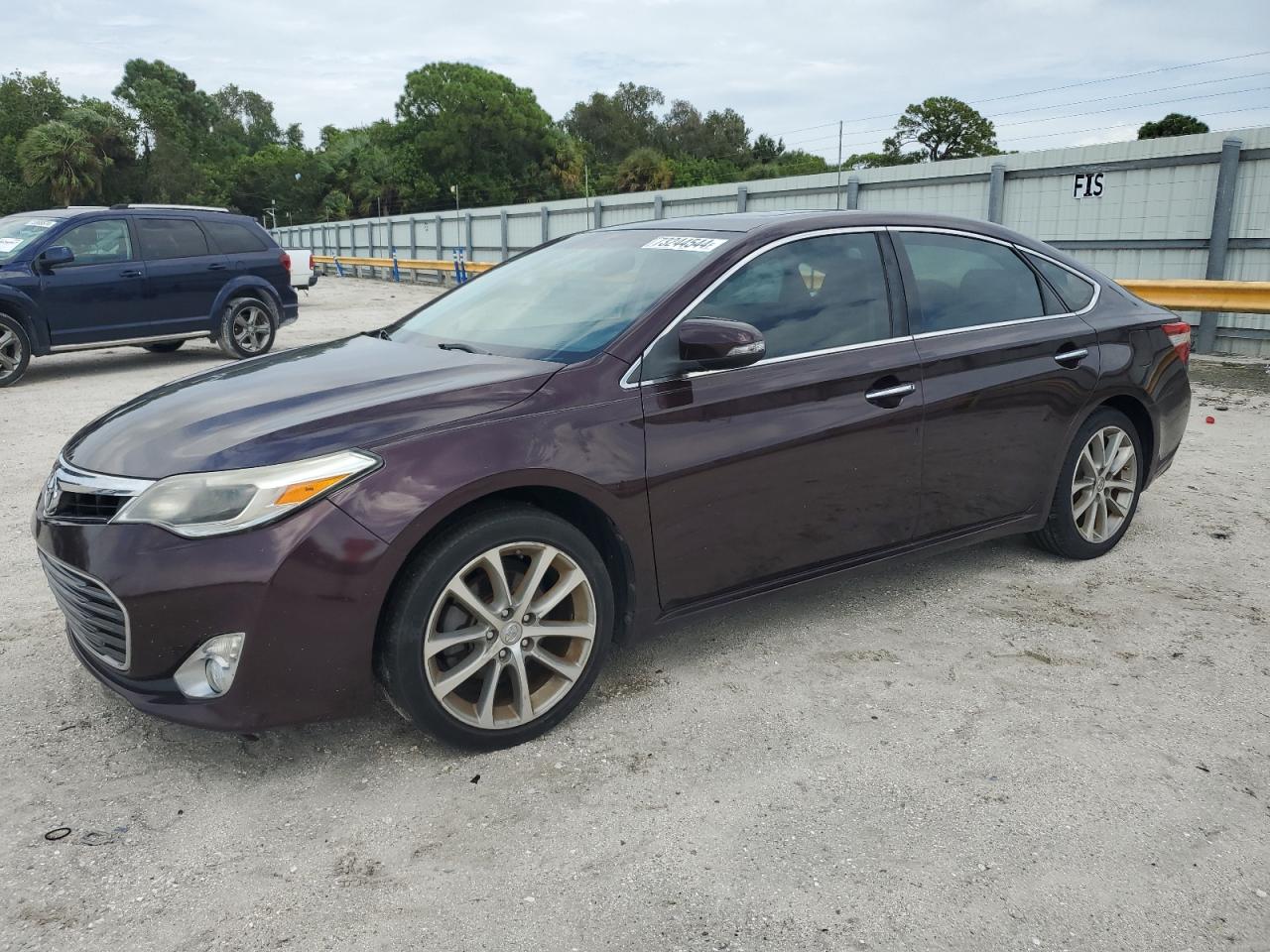 4T1BK1EB3FU168649 2015 TOYOTA AVALON - Image 1