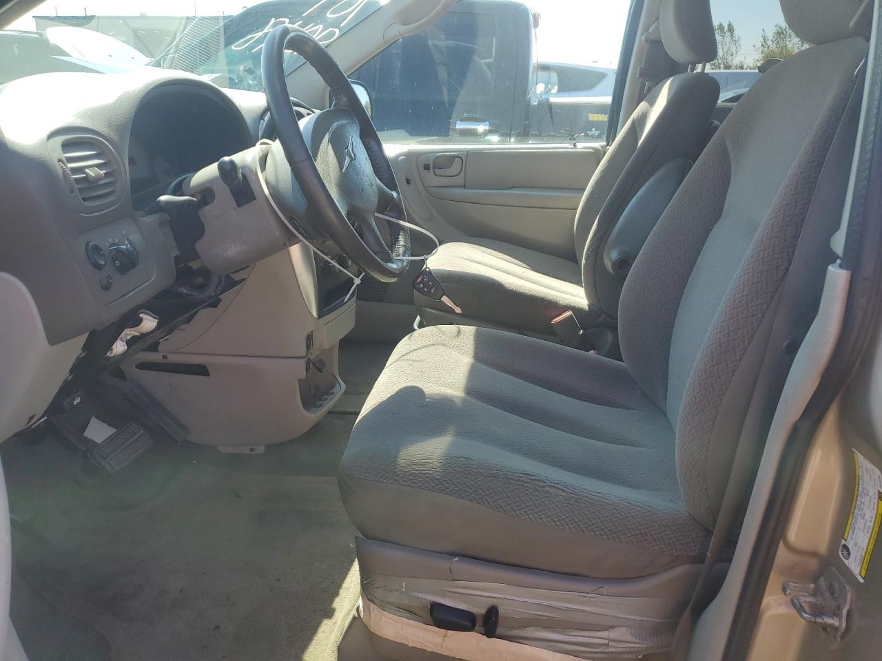 2007 Chrysler Town & Country - Image 7