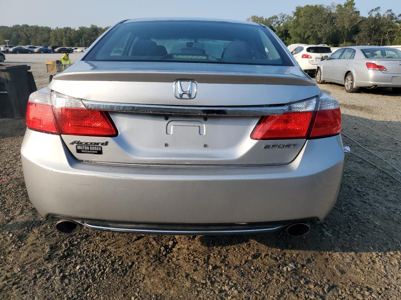 1HGCR2F56FA130743 2015 Honda Accord Sport