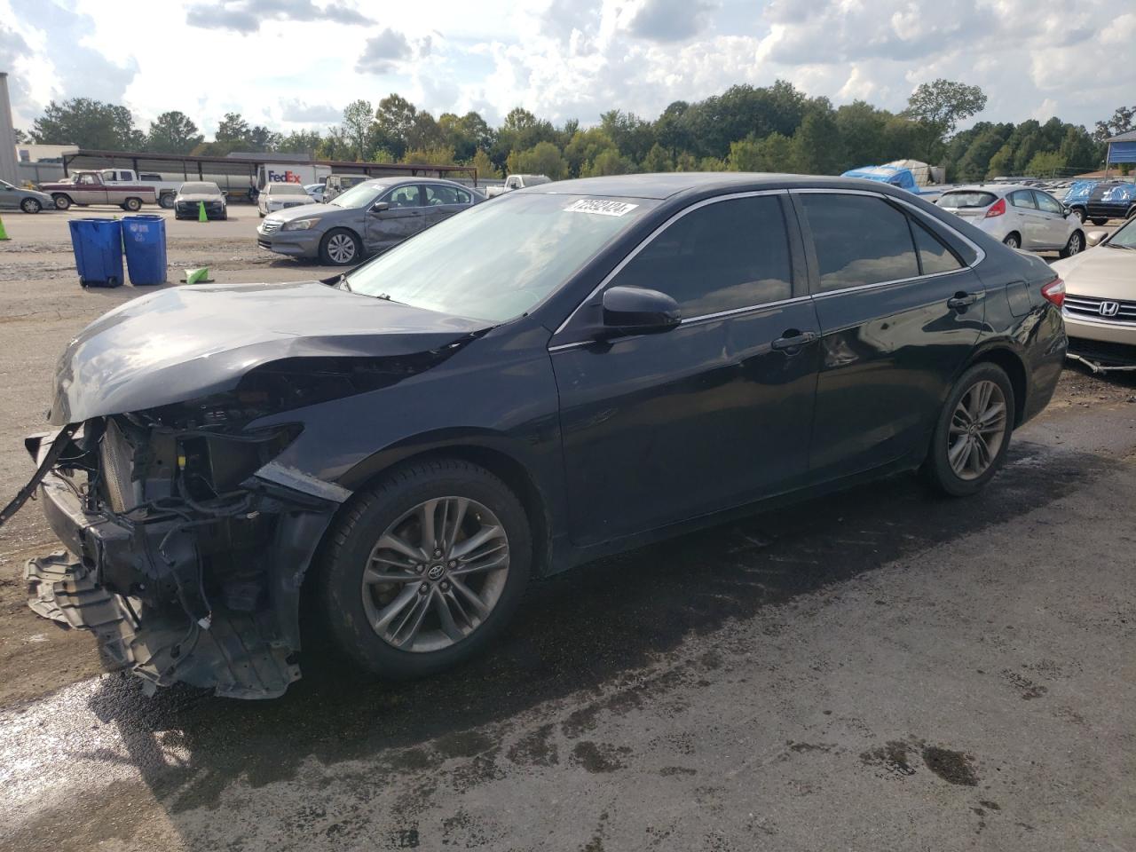 4T1BF1FKXGU267392 2016 TOYOTA CAMRY - Image 1