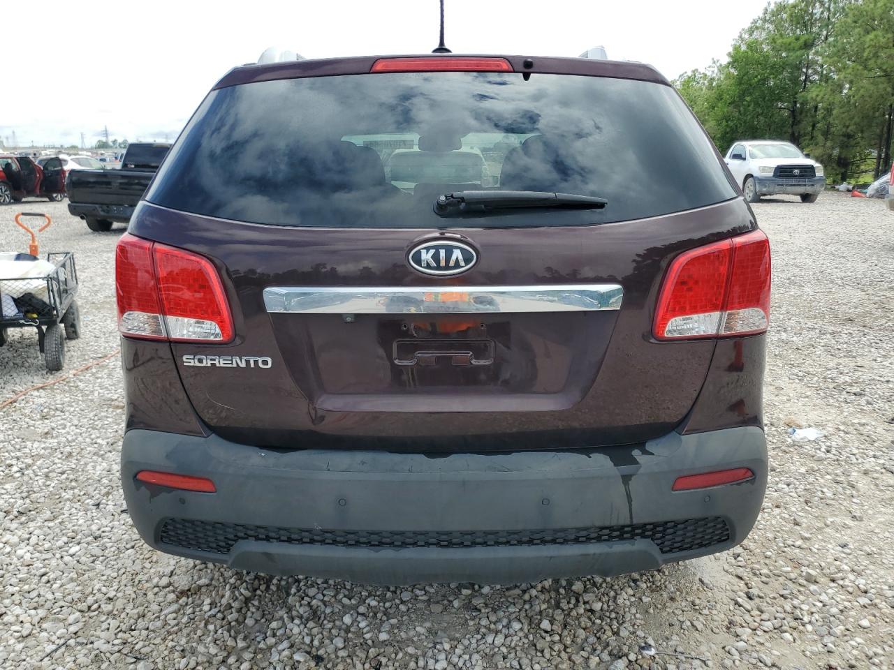 5XYKT4A67CG189724 2012 Kia Sorento Base