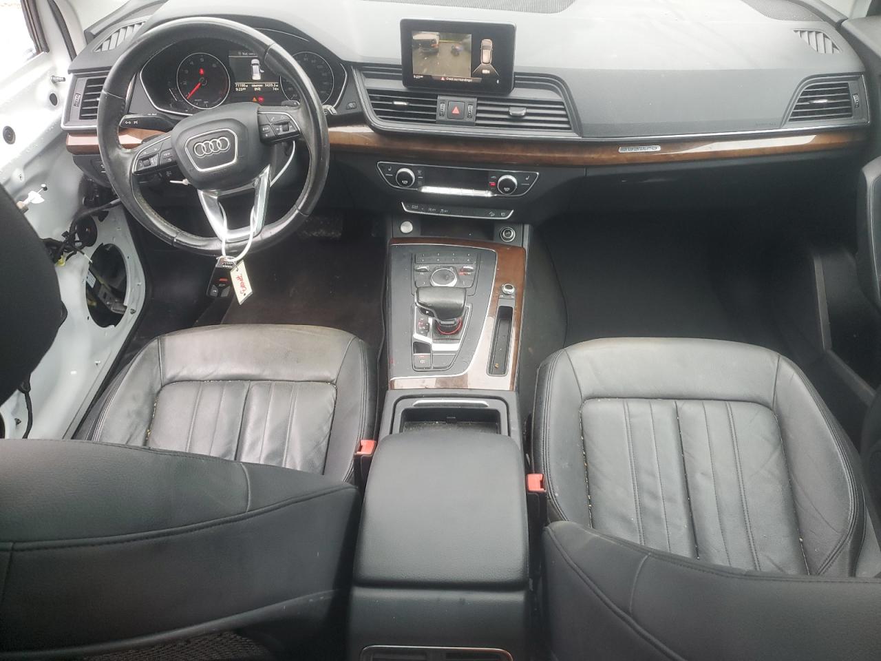 WA1ANAFYXJ2007983 2018 Audi Q5 Premium