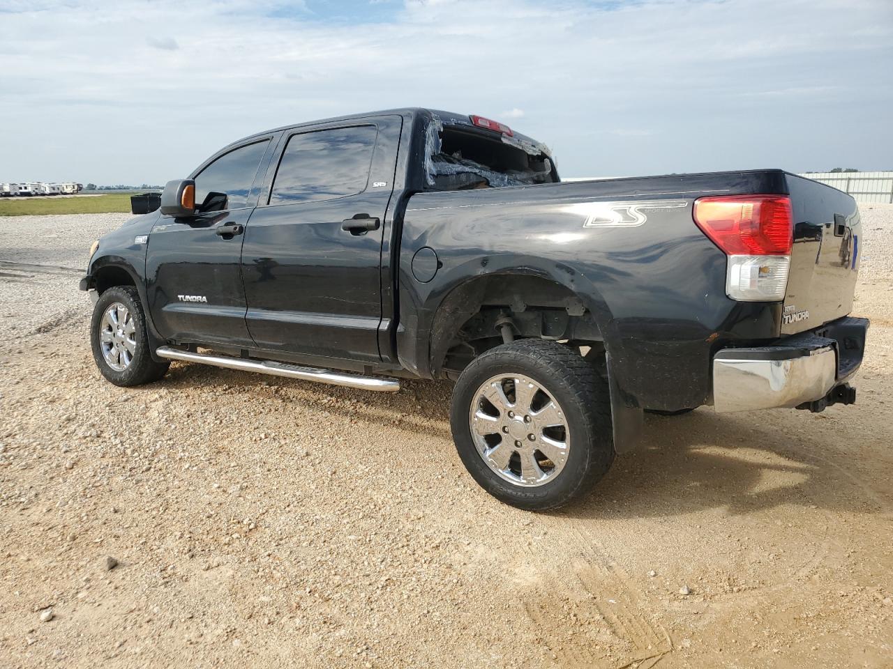 5TFEY5F17AX095998 2010 Toyota Tundra Crewmax Sr5