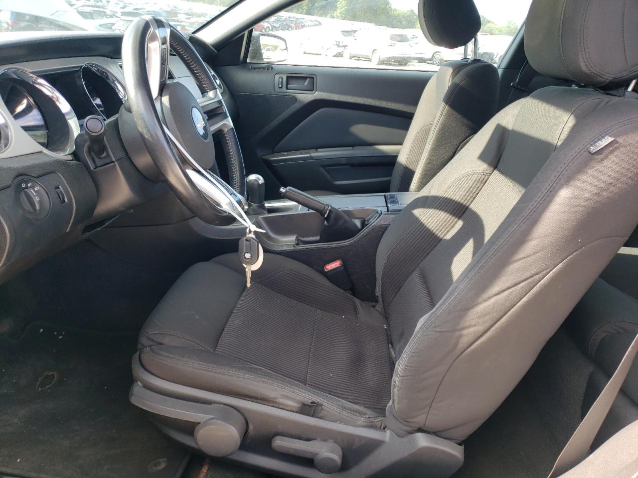 2013 Ford Mustang VIN: 1ZVBP8AM5D5240137 Lot: 70581394