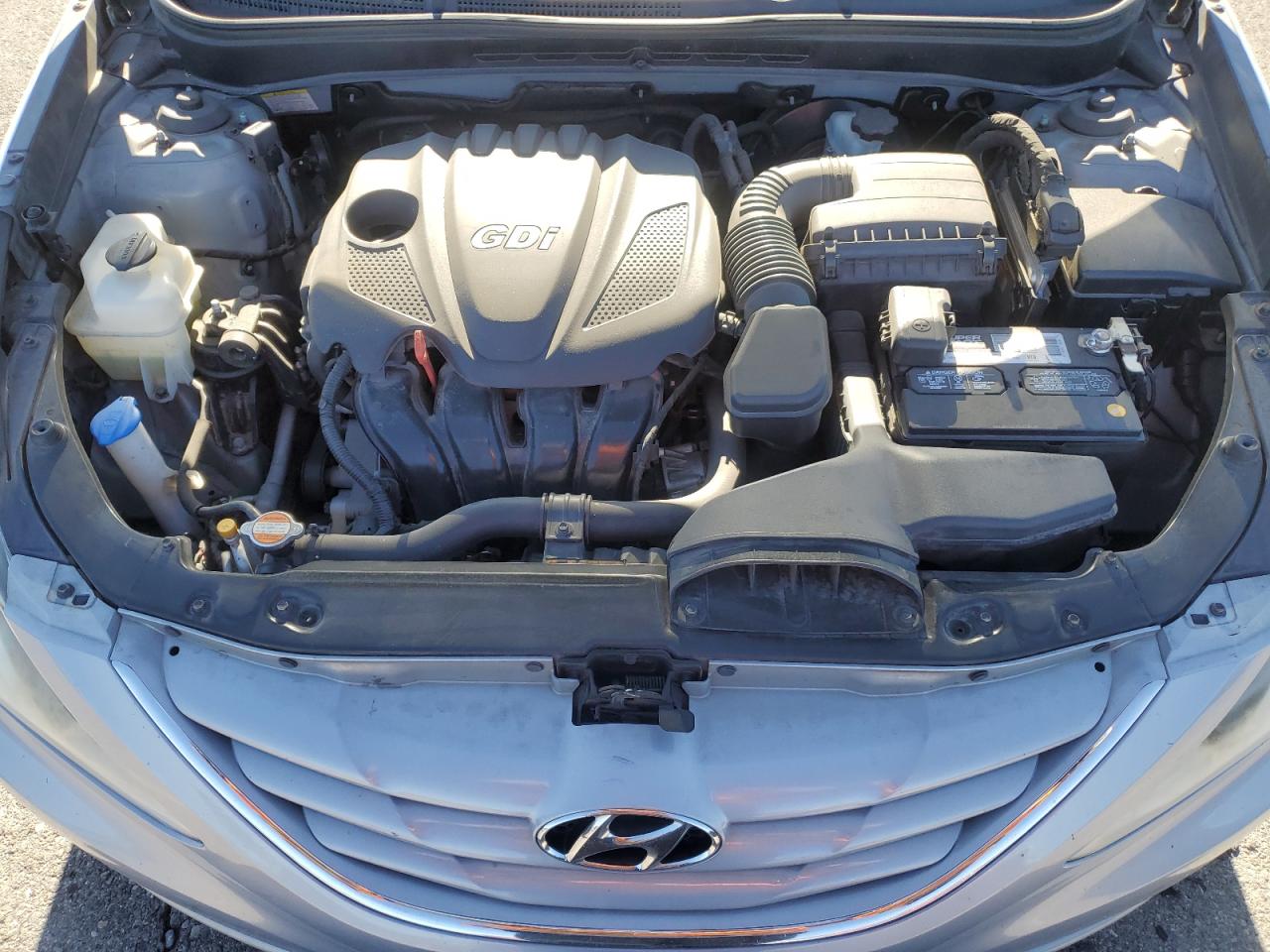 2011 Hyundai Sonata - Image 11