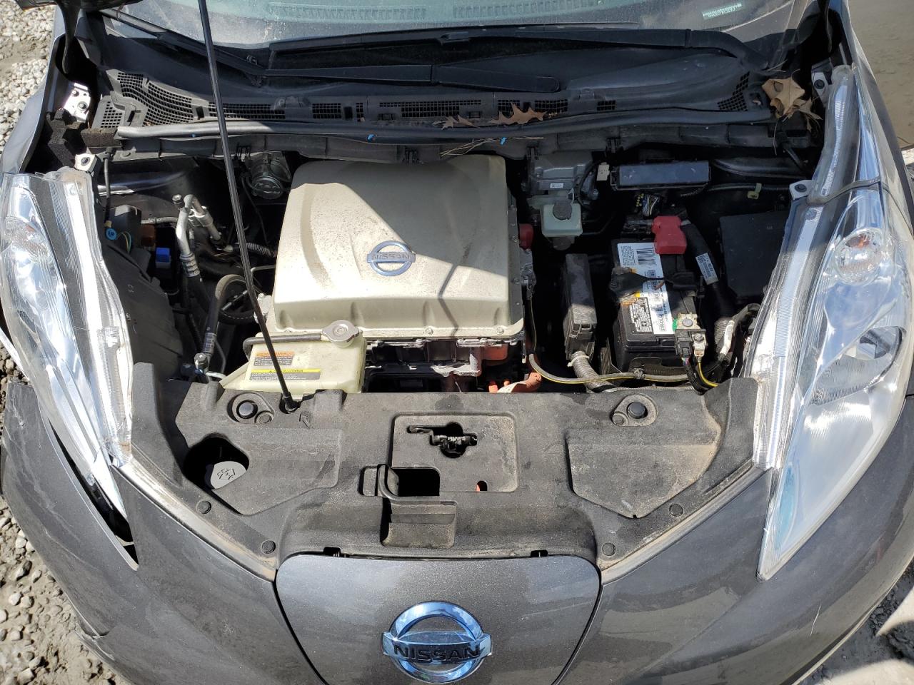 1N4AZ0CP7FC332727 2015 Nissan Leaf S