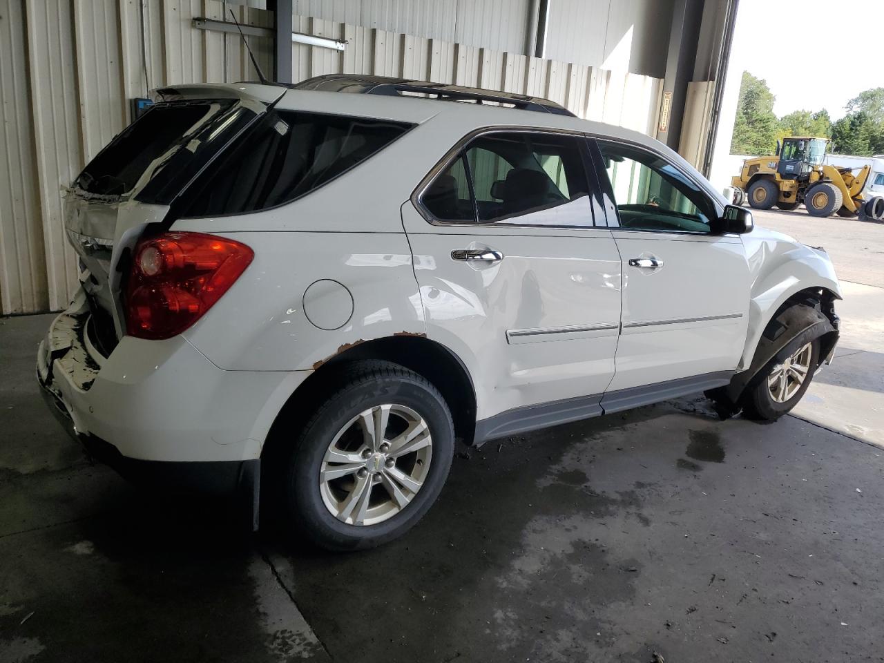 2010 Chevrolet Equinox - Image 3