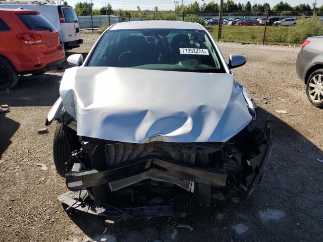  HYUNDAI ELANTRA 2018 Silver