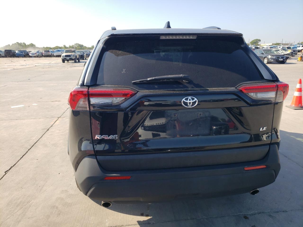 2019 Toyota Rav4 Le VIN: JTMH1RFV9KD014658 Lot: 71946924