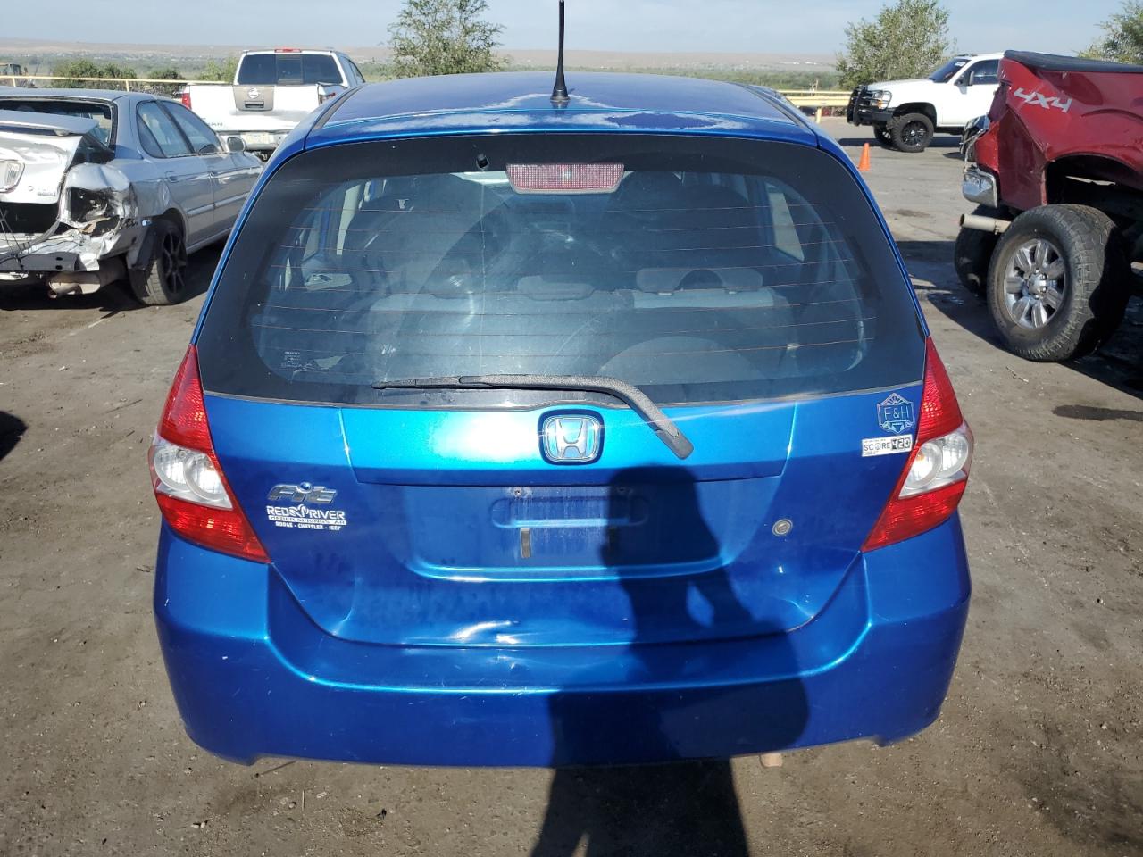 2007 Honda Fit VIN: JHMGD38487S057555 Lot: 71265614