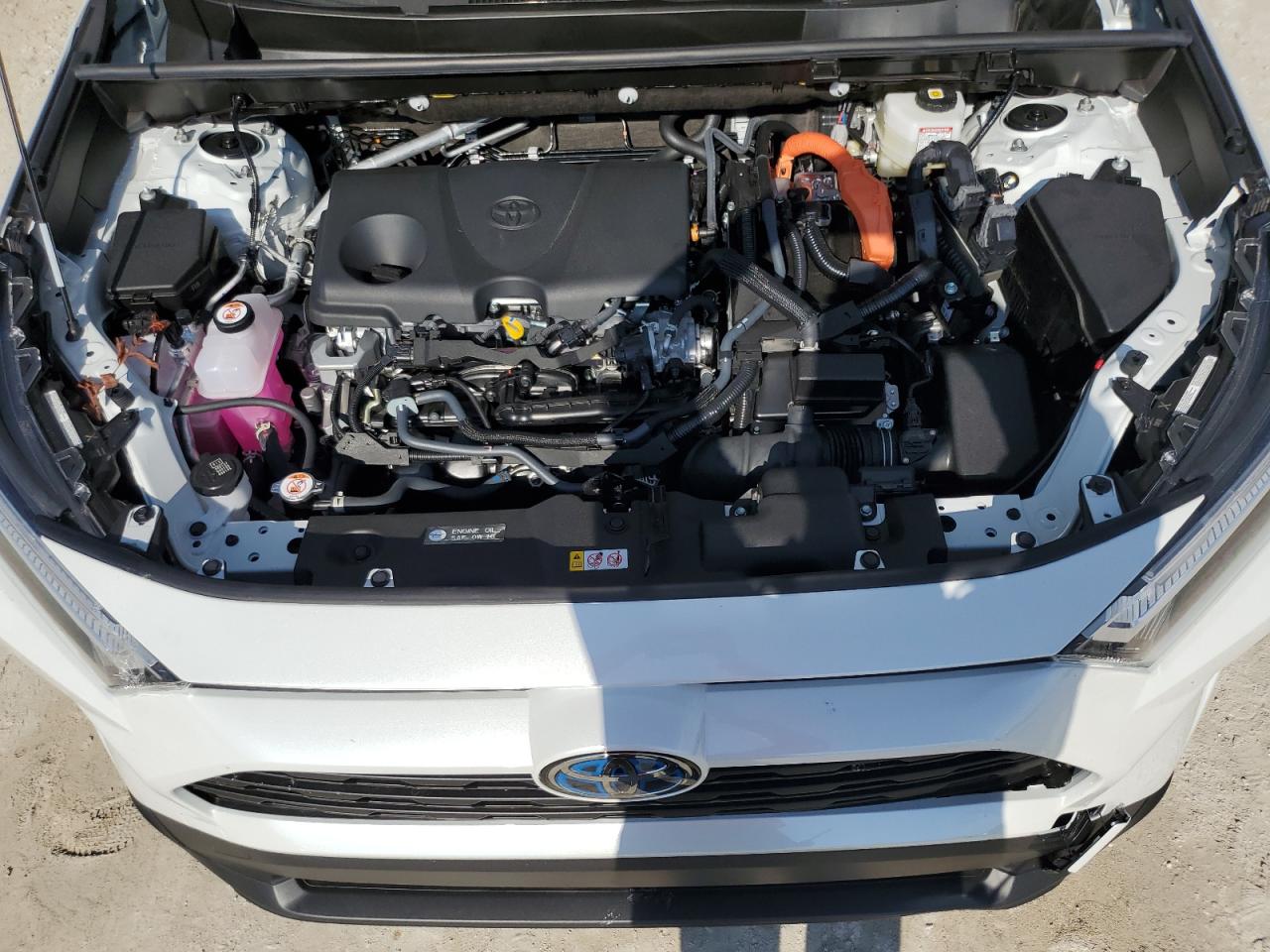 2024 Toyota RAV 4 - Image 13