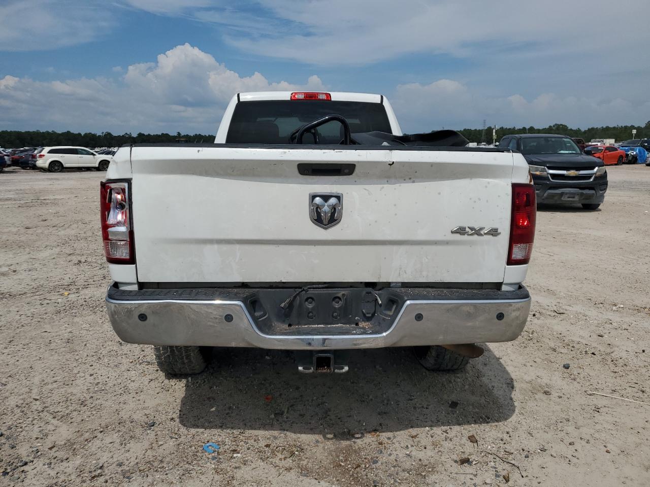 3C6TR5HT1FG685443 2015 Ram 2500 St