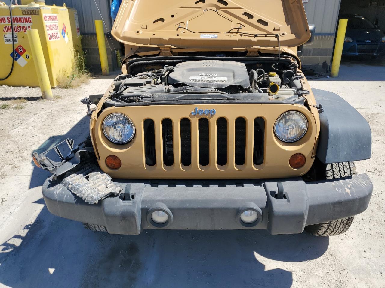 1C4BJWDG8DL667645 2013 Jeep Wrangler Unlimited Sport