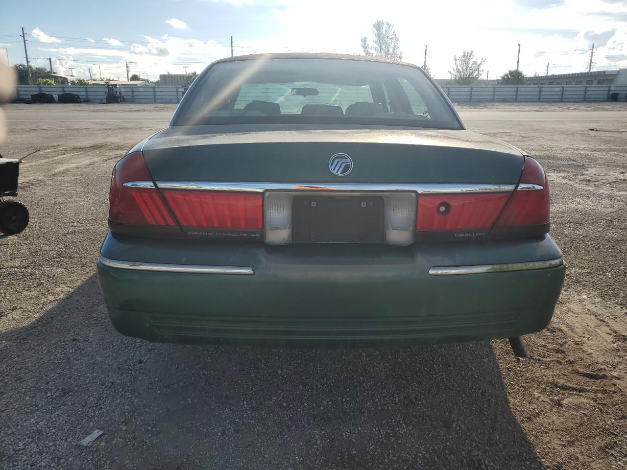 2001 Mercury Grand Marquis Gs VIN: 2MEFM74W61X709376 Lot: 72818524