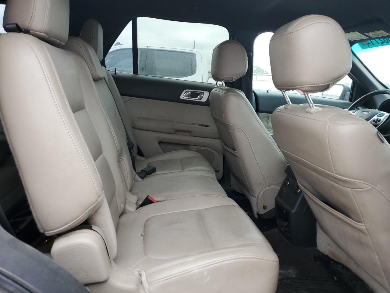 2013 Ford Explorer - Image 11