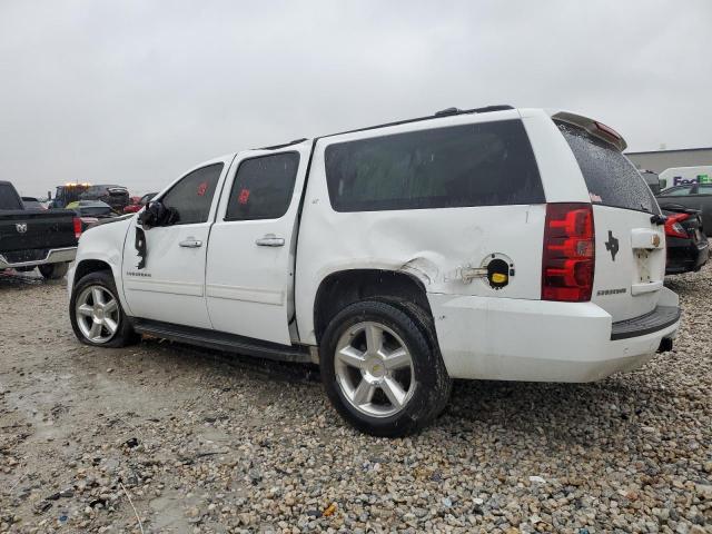  CHEVROLET SUBURBAN 2013 Белы