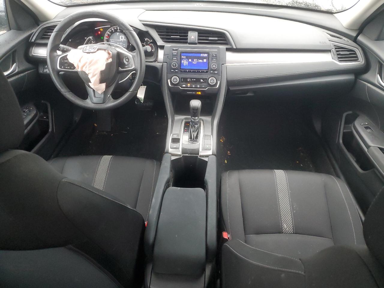 19XFC2F50JE008916 2018 Honda Civic Lx