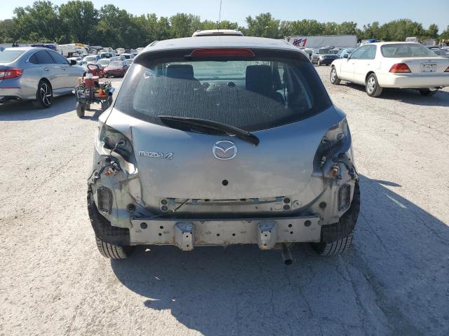  MAZDA 2 2014 Srebrny