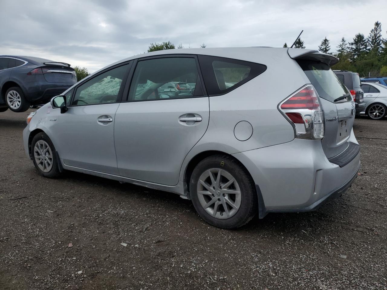 JTDZN3EU4GJ049910 2016 Toyota Prius V