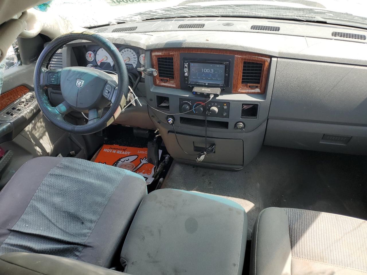 2006 Dodge RAM - Image 8