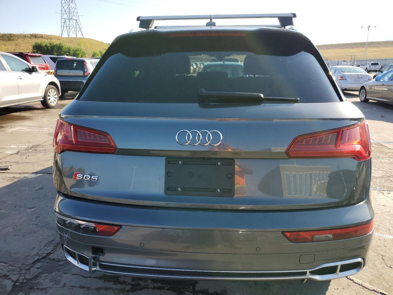 WA1A4AFY3J2144217 2018 Audi Sq5 Premium Plus