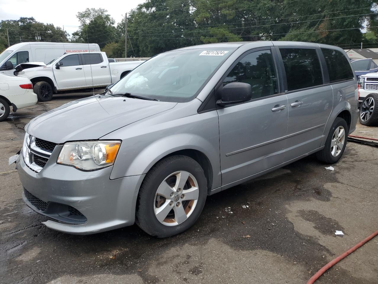 2013 Dodge Caravan - Image 1