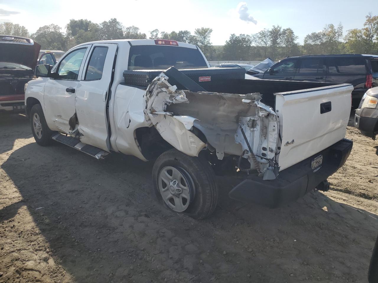 5TFUM5F16KX083995 2019 Toyota Tundra Double Cab Sr