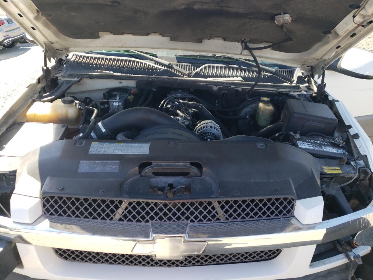 2002 Chevrolet Avalanche - Image 11