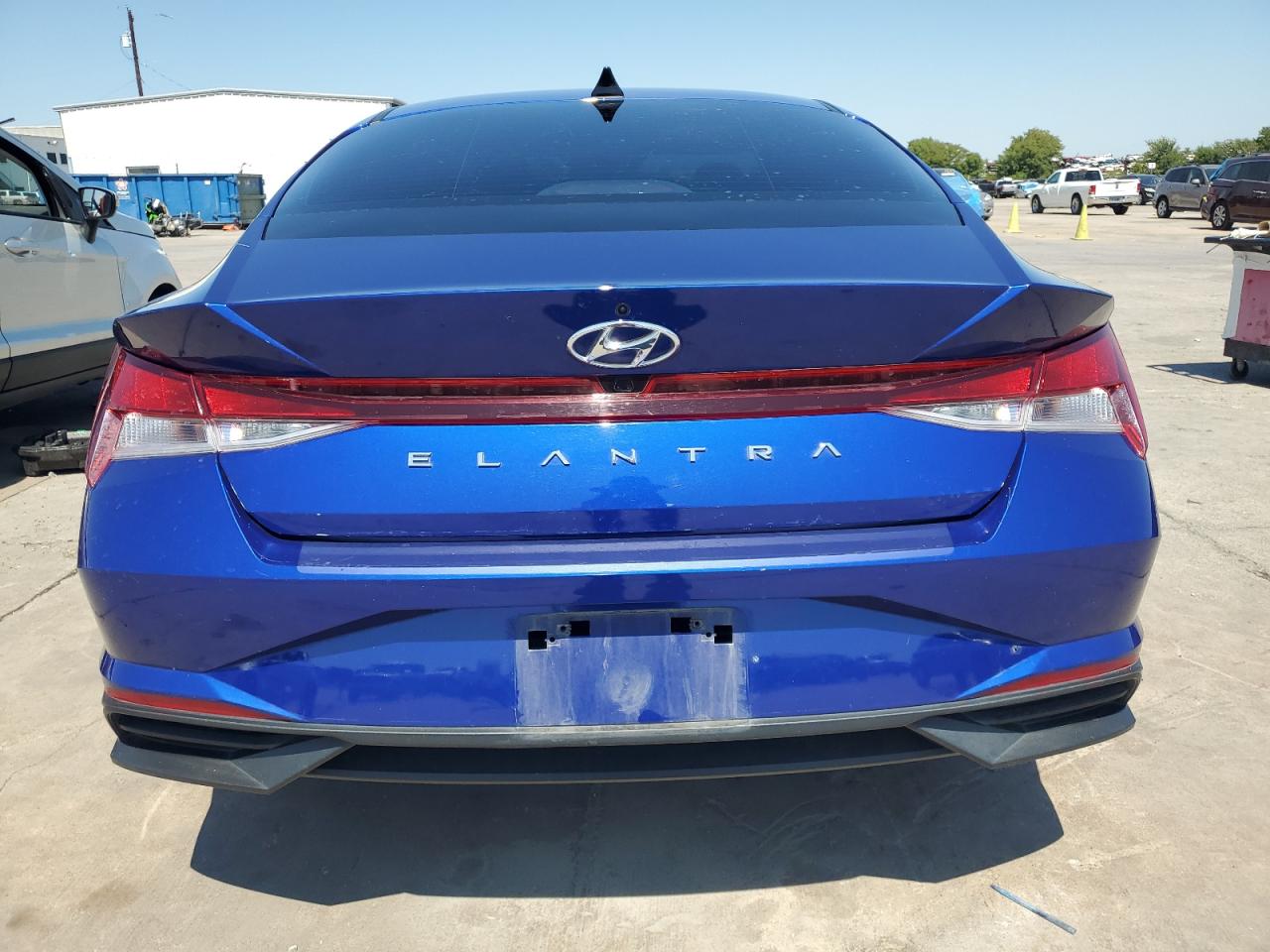 2023 Hyundai Elantra - Image 6