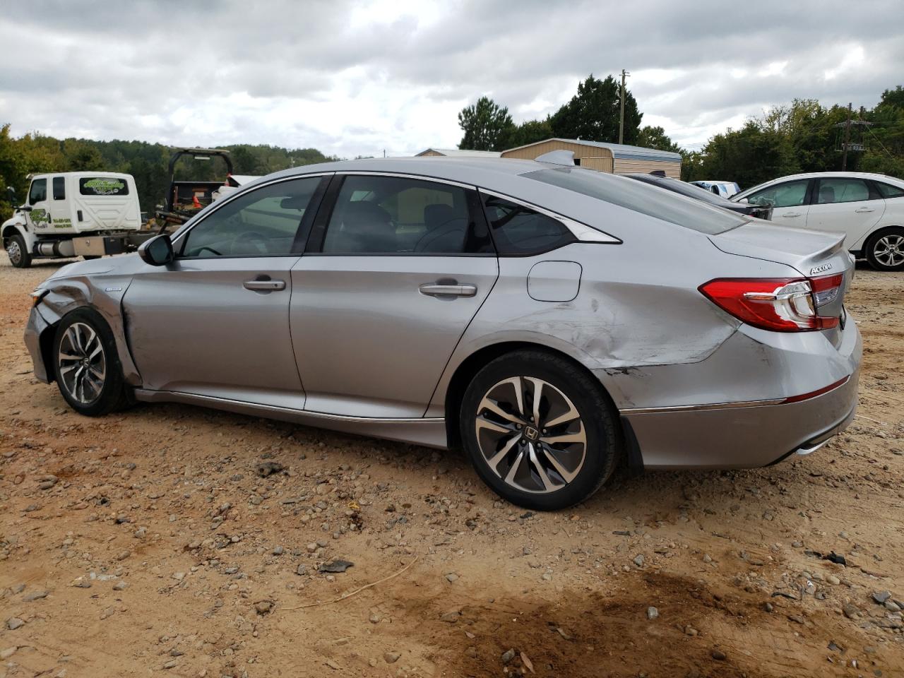 1HGCV3F42JA010696 2018 HONDA ACCORD - Image 2