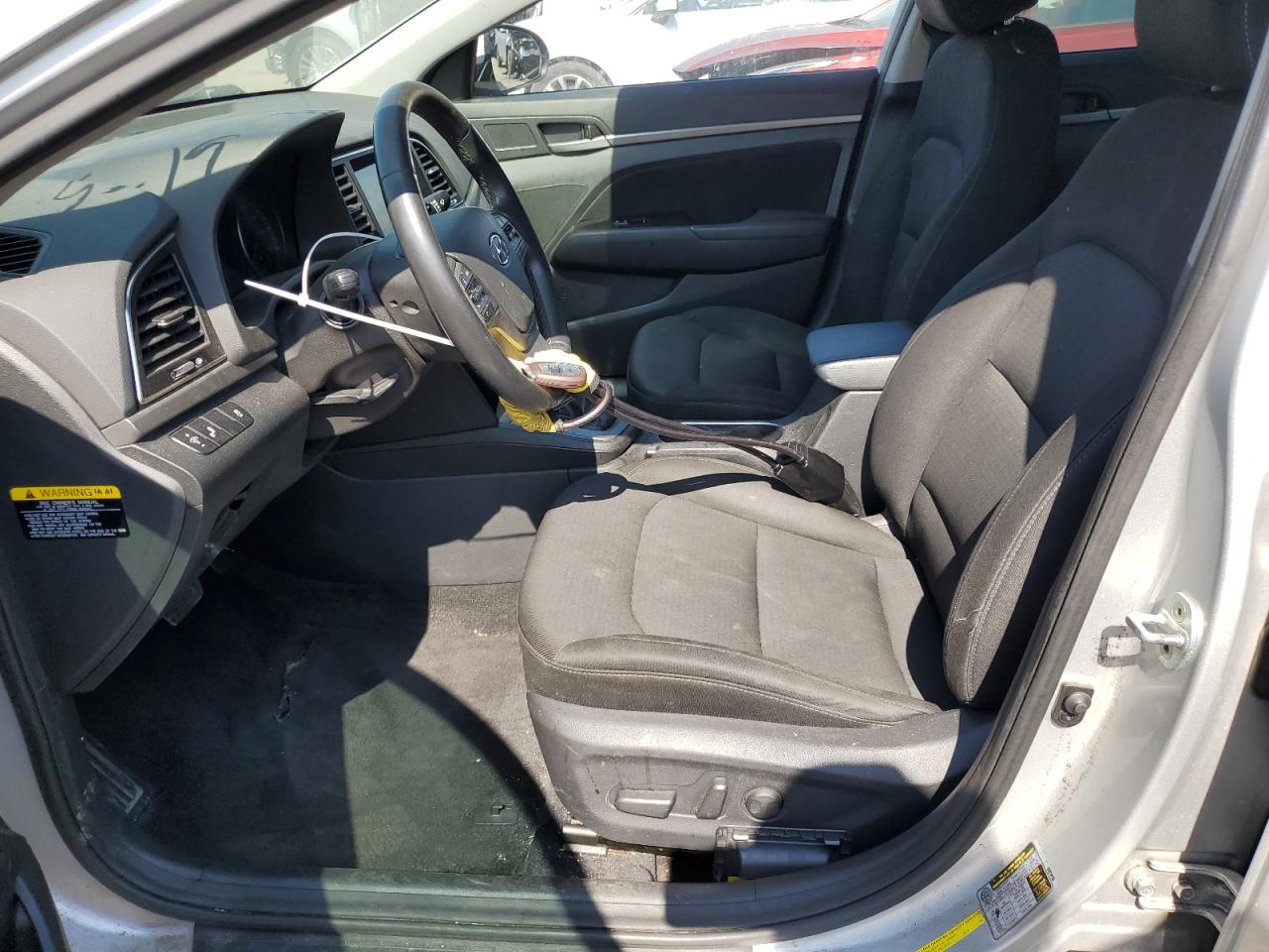 2017 Hyundai Elantra - Image 7