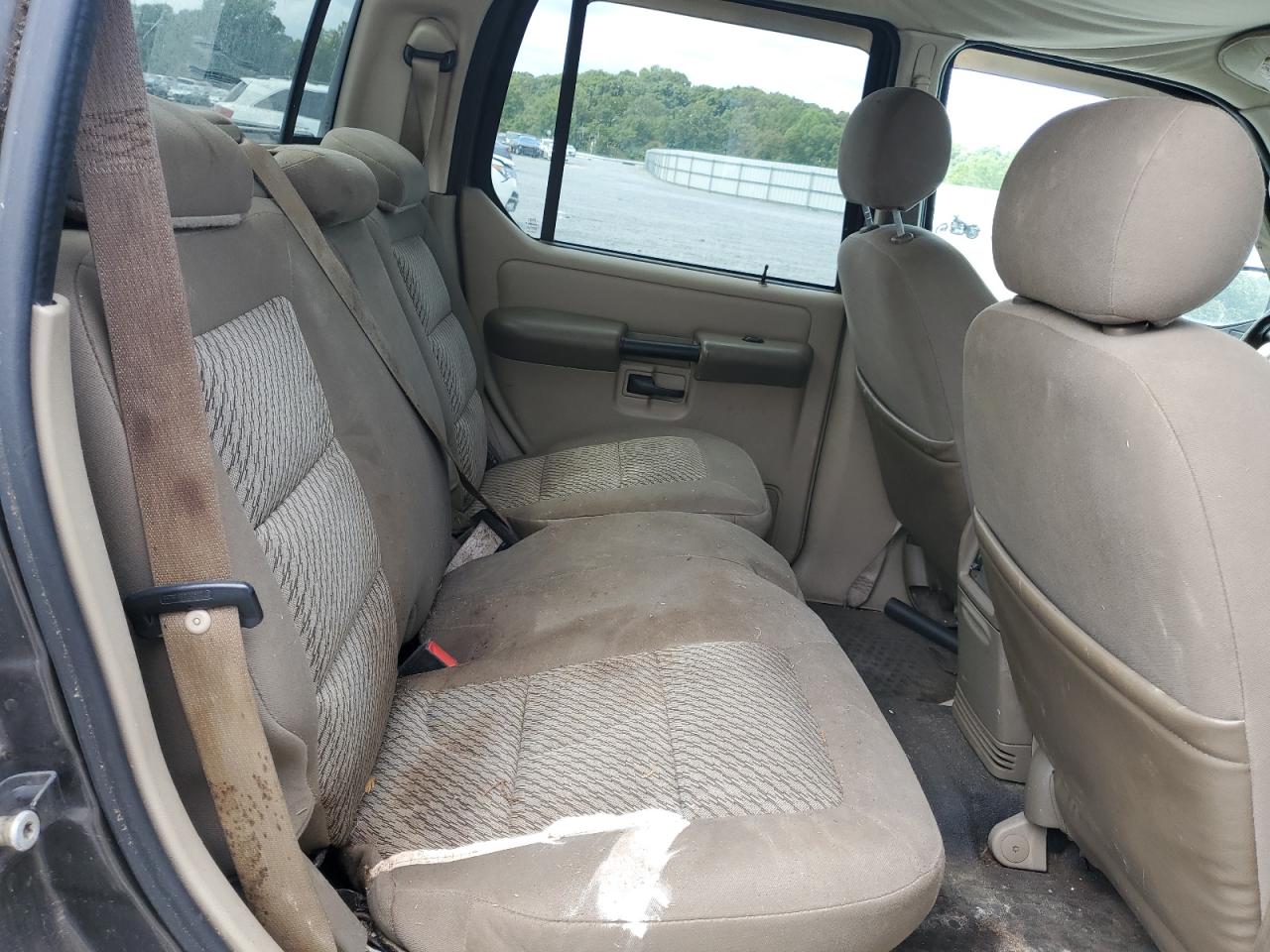 1FMZU77K55UB31853 2005 Ford Explorer Sport Trac