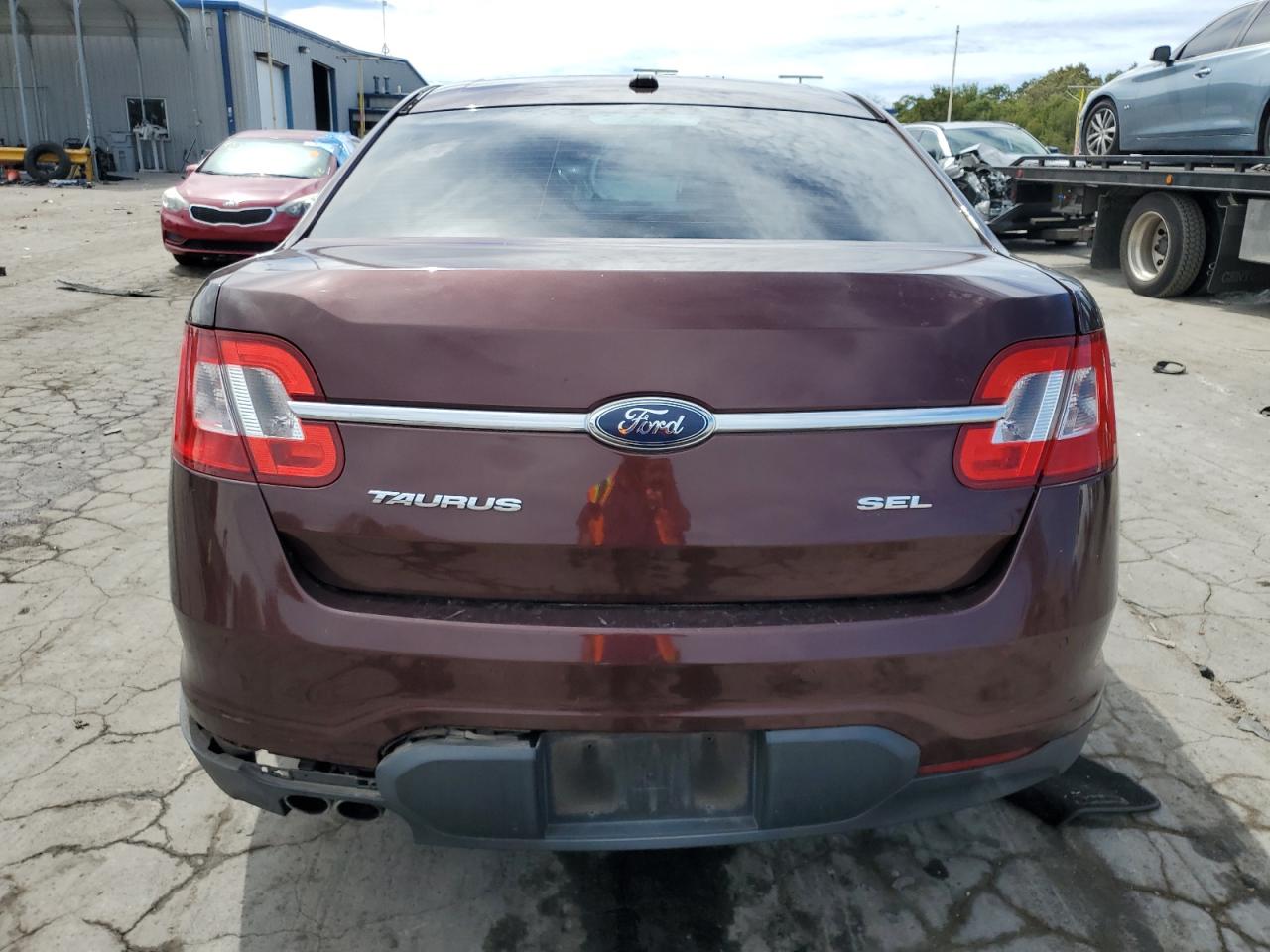 1FAHP2EW3AG137147 2010 Ford Taurus Sel