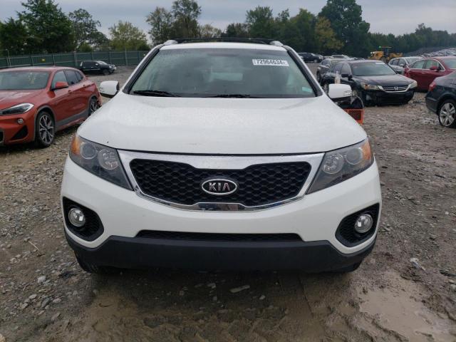  KIA SORENTO 2013 White