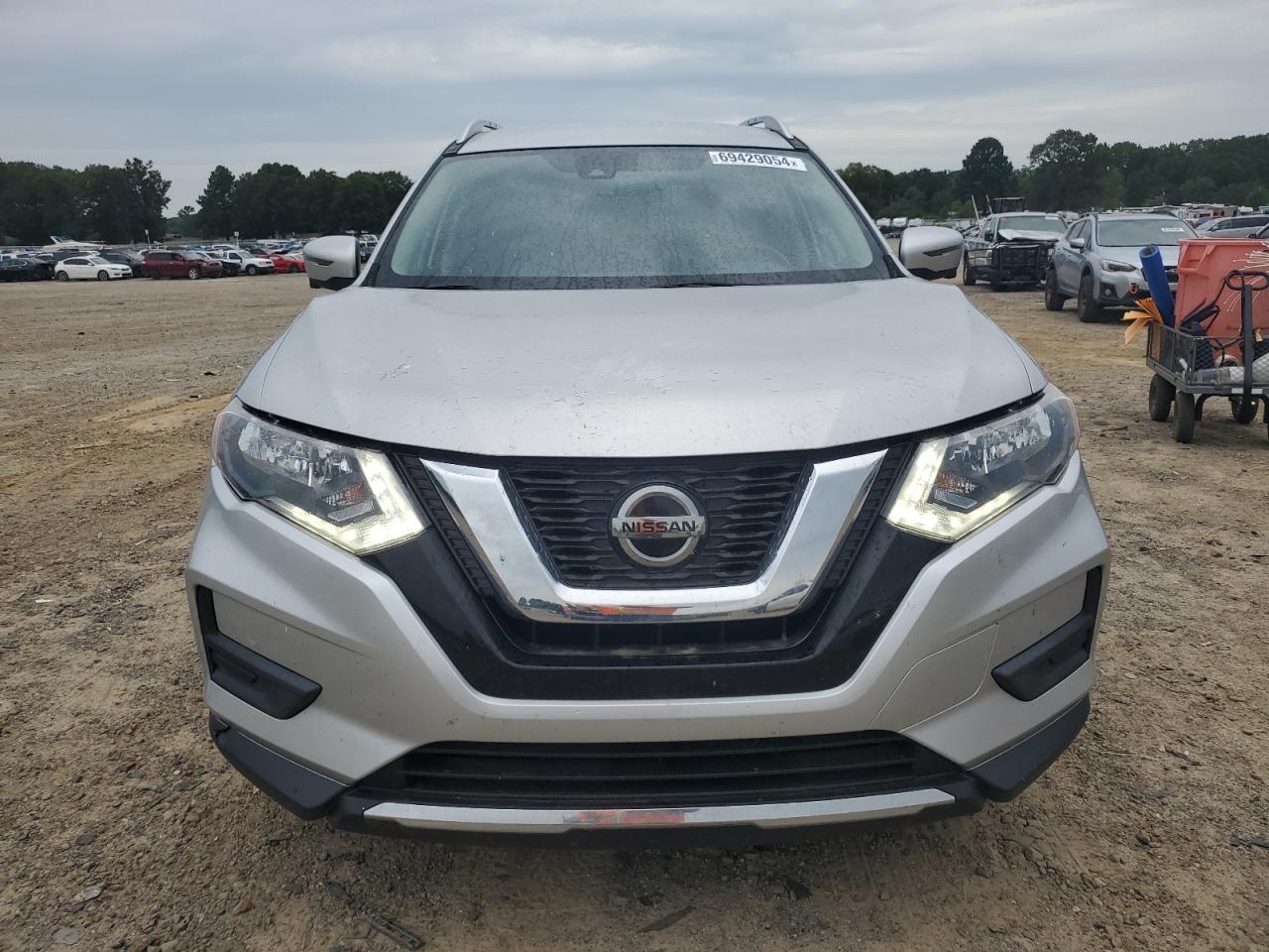 2020 Nissan Rogue S VIN: JN8AT2MTXLW015610 Lot: 69429054