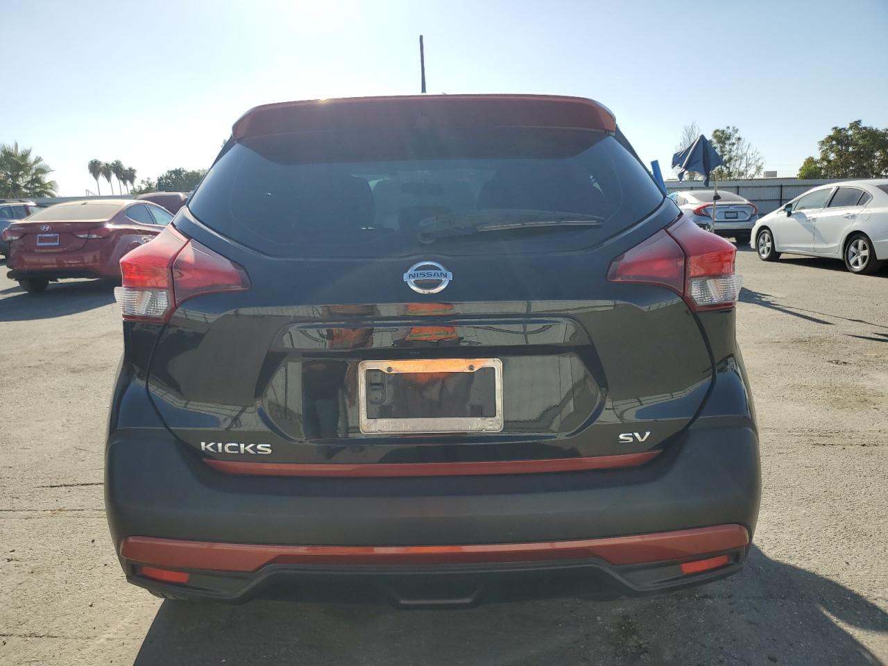 2018 Nissan Kicks S VIN: 3N1CP5CUXJL516443 Lot: 71413854