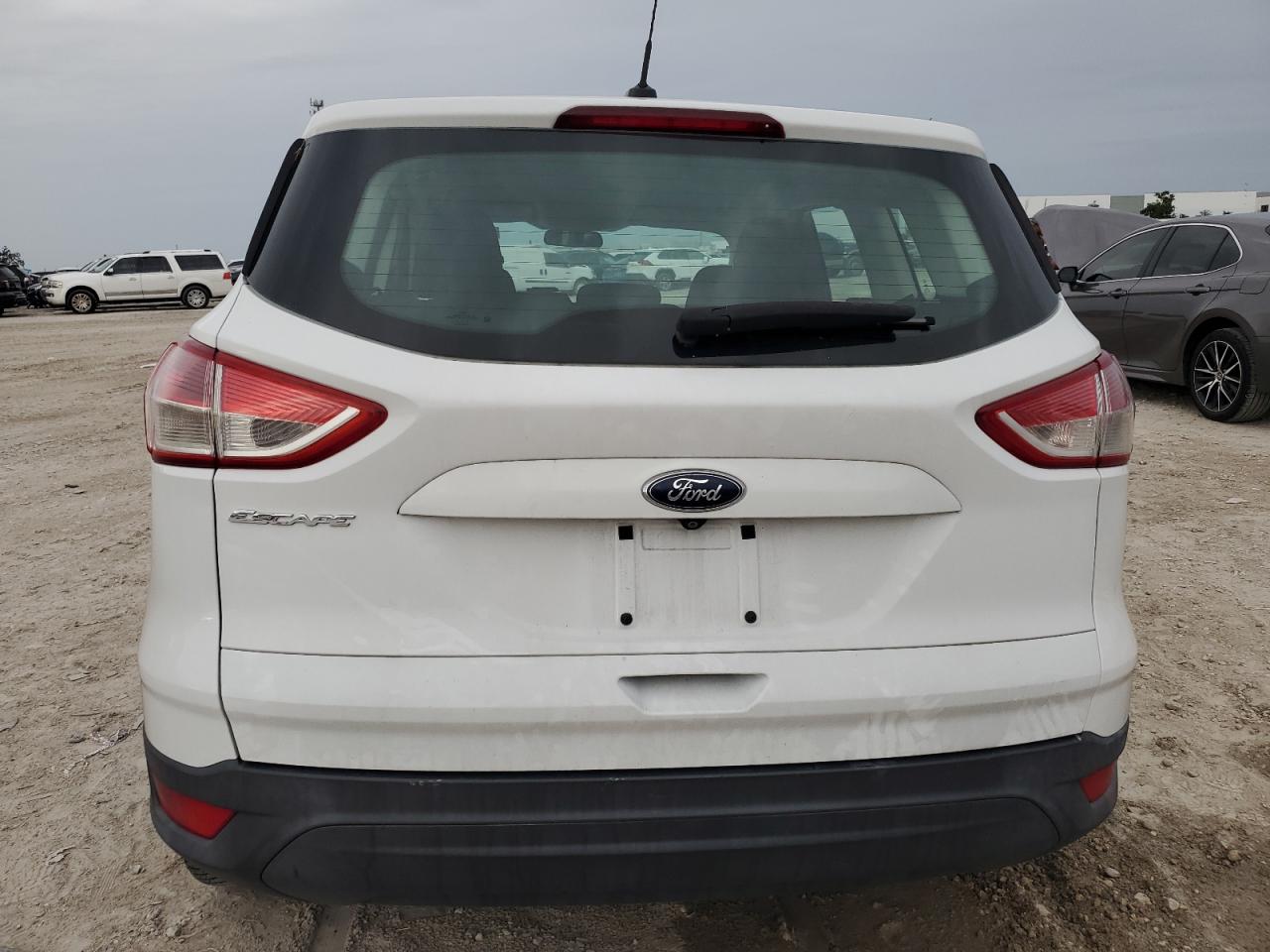 2015 Ford Escape S VIN: 1FMCU0F74FUA82334 Lot: 73226214