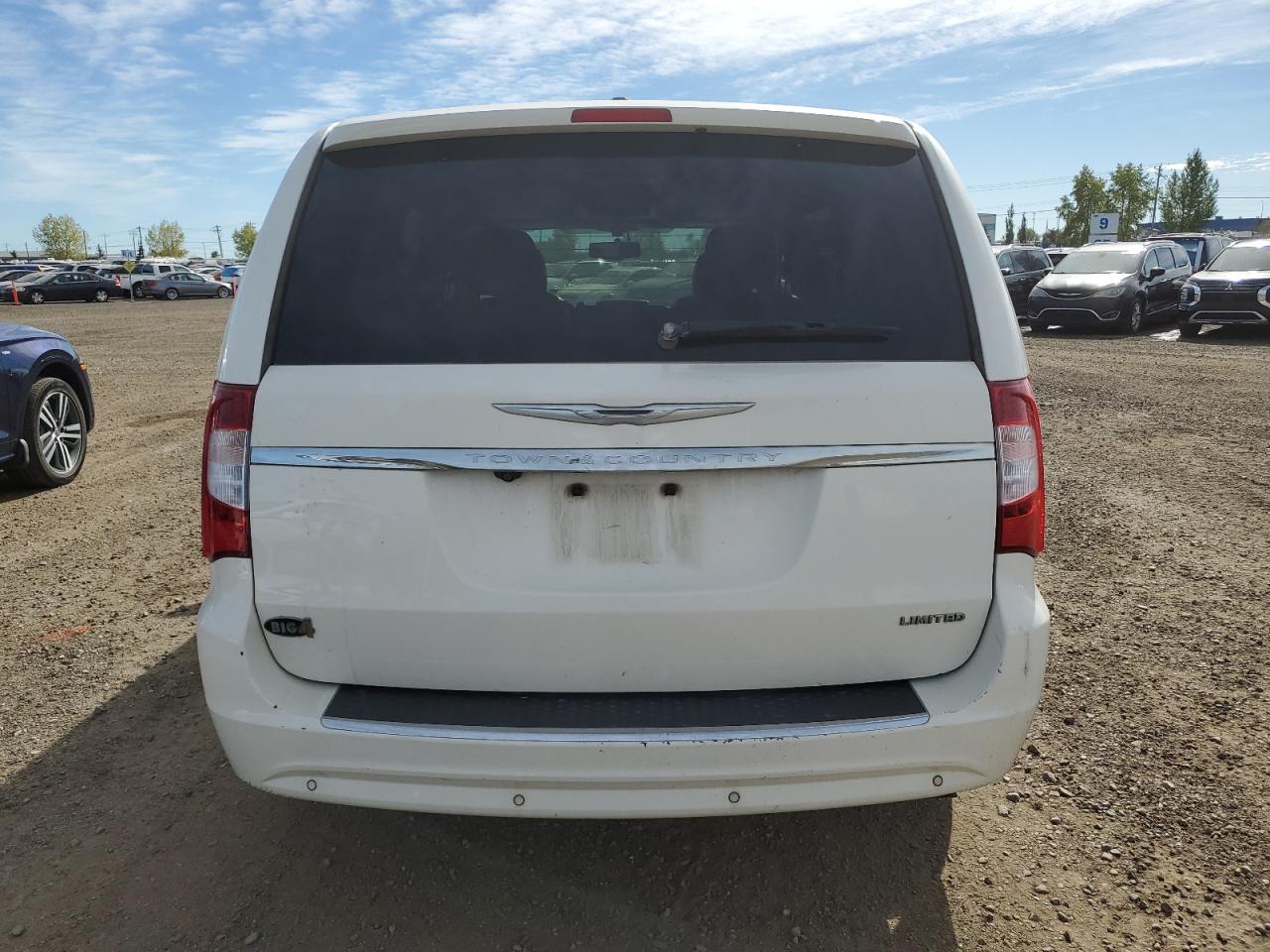 2C4RC1GG4DR623737 2013 Chrysler Town & Country Limited