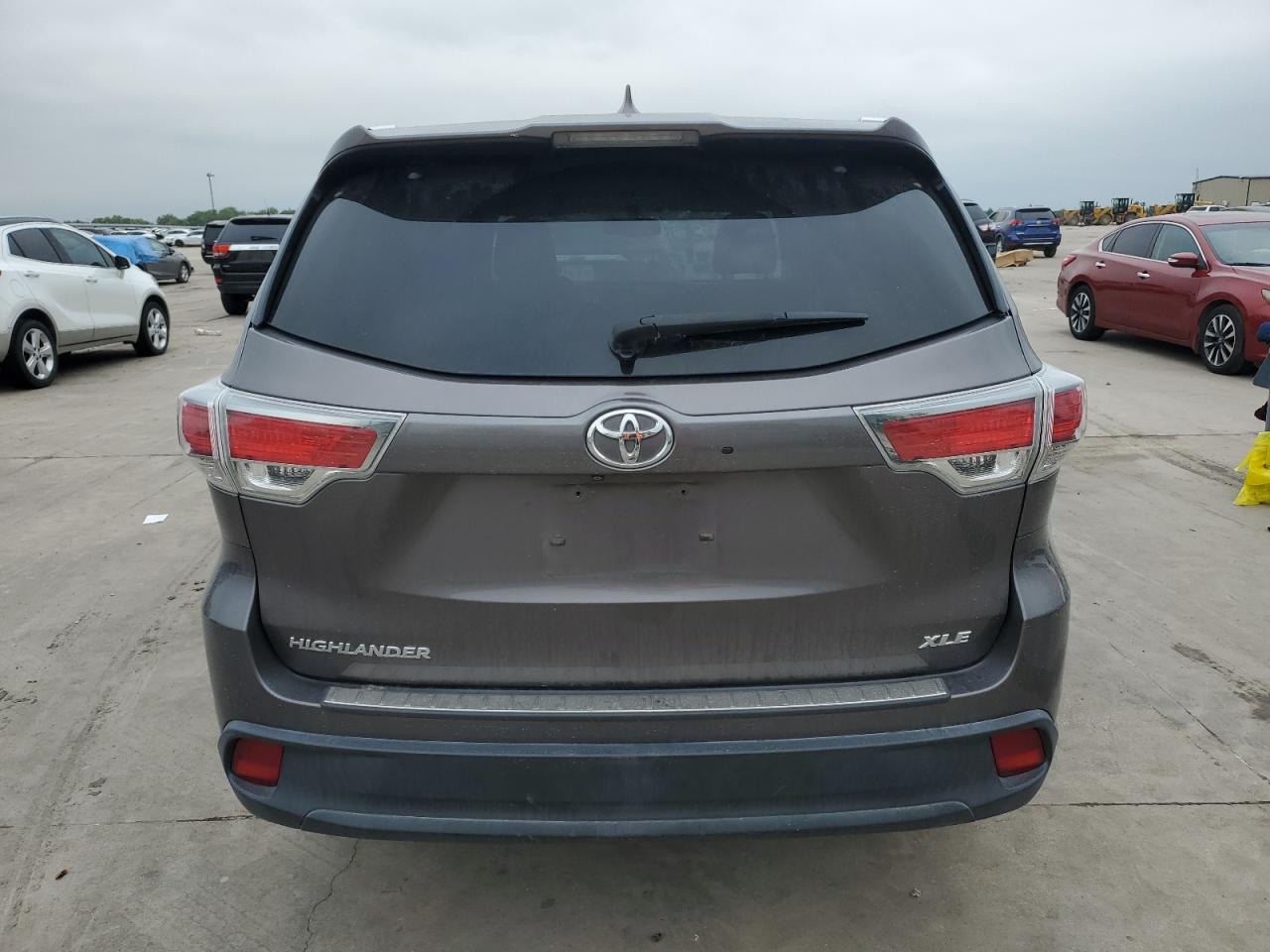 2015 Toyota Highlander Xle VIN: 5TDKKRFH0FS057289 Lot: 70219304