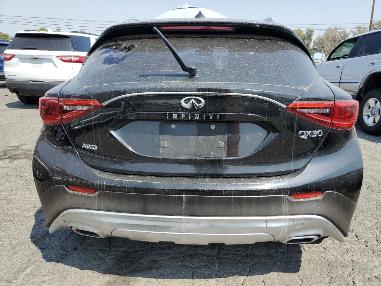 2017 Infiniti Qx30 Base VIN: SJKCH5CR8HA037863 Lot: 71685994