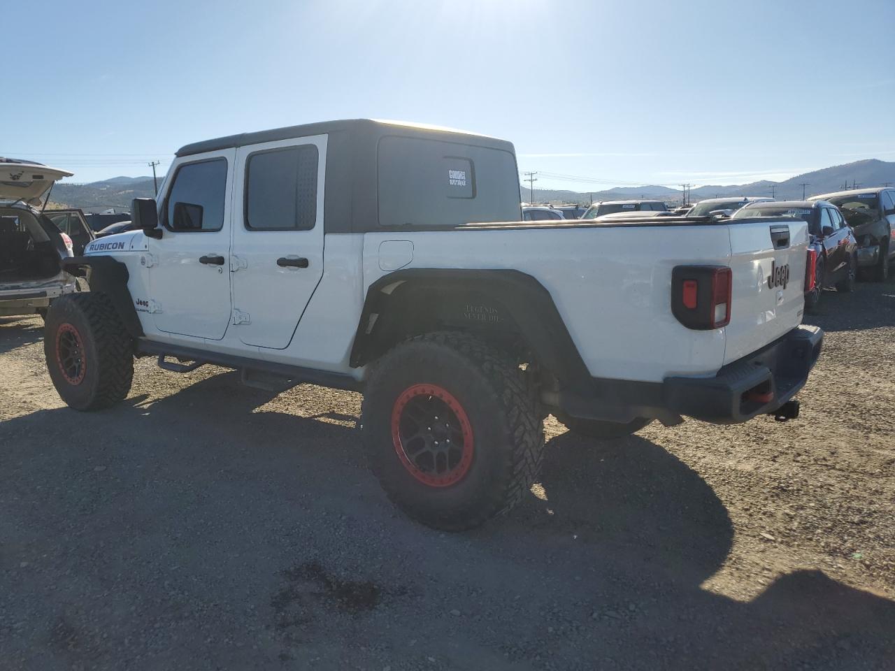 2020 Jeep Gladiator - Image 2