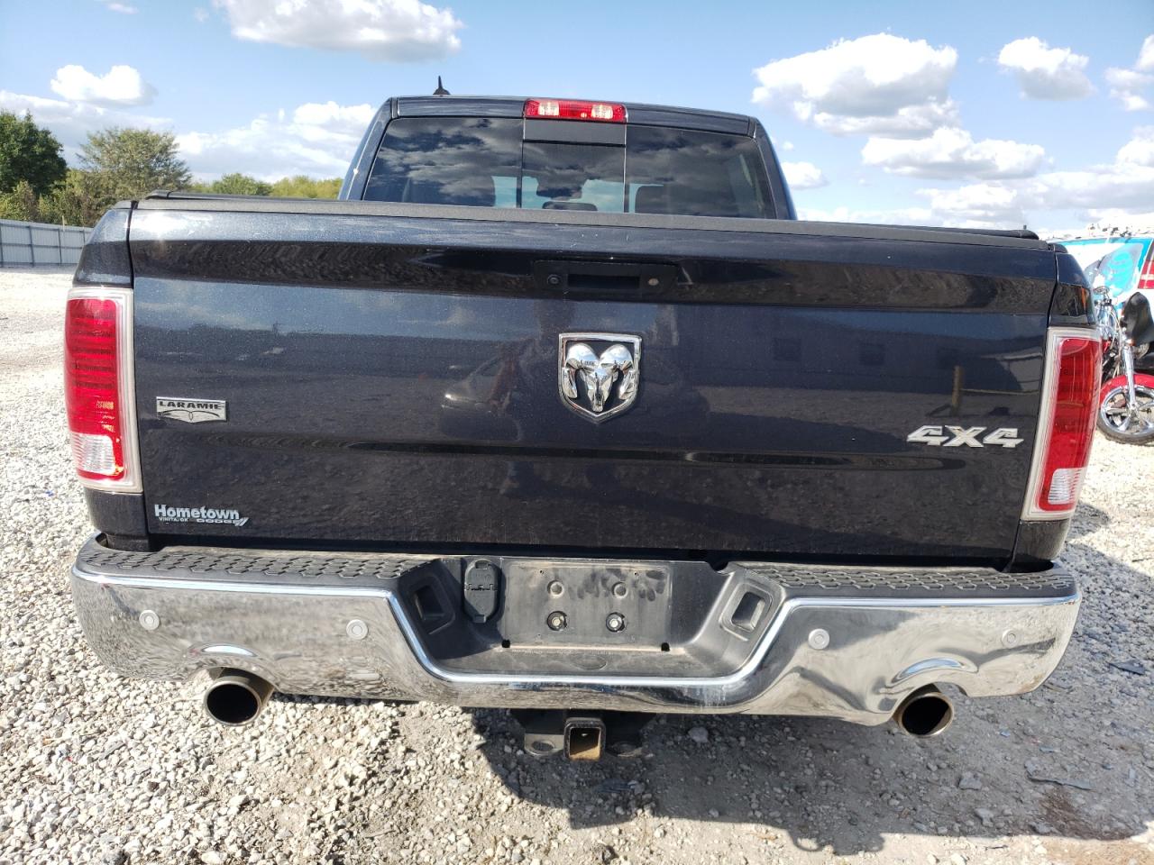 1C6RR7NTXJS172977 2018 Ram 1500 Laramie