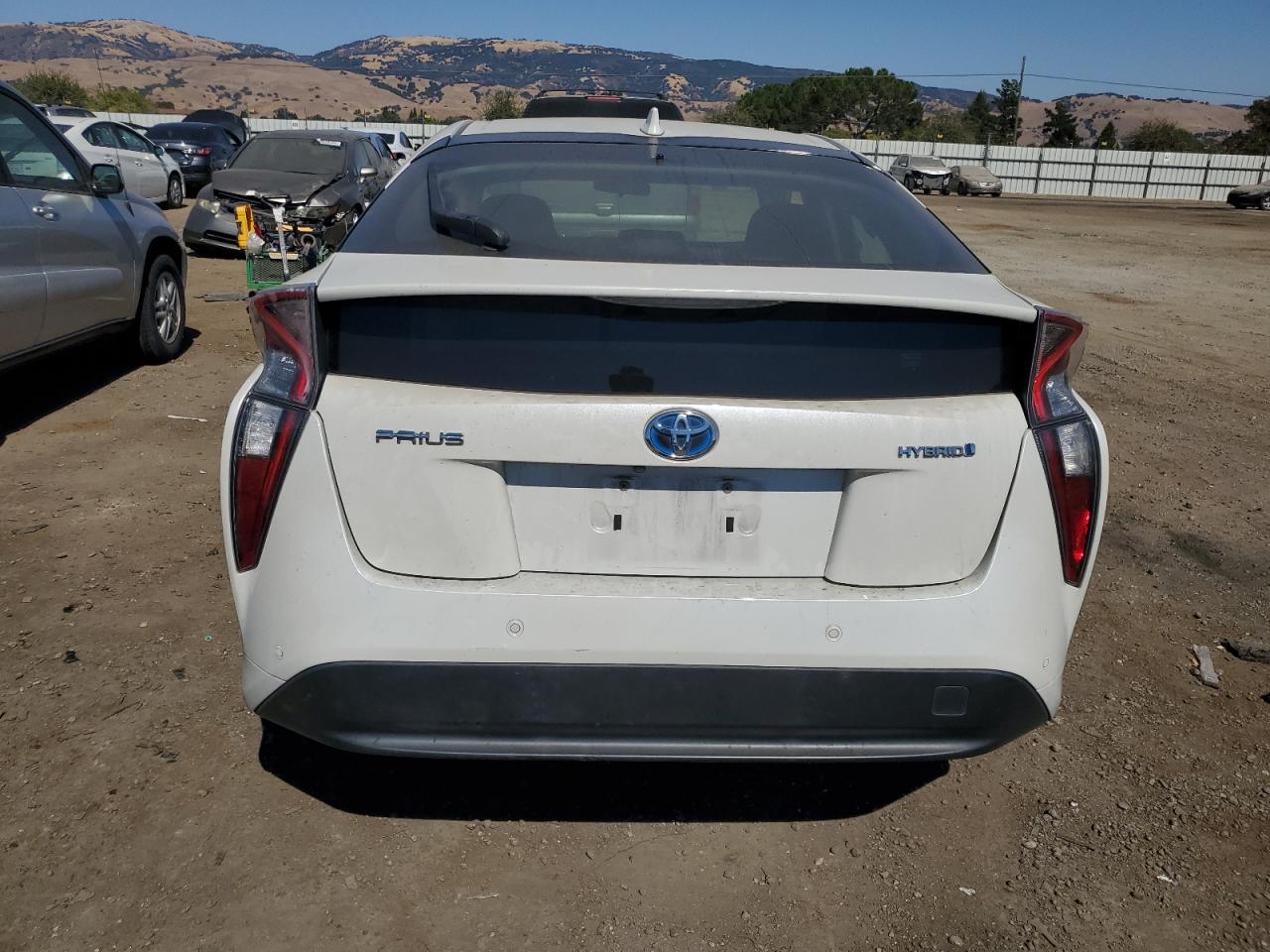 2017 Toyota Prius VIN: JTDKBRFUXH3056488 Lot: 70097214