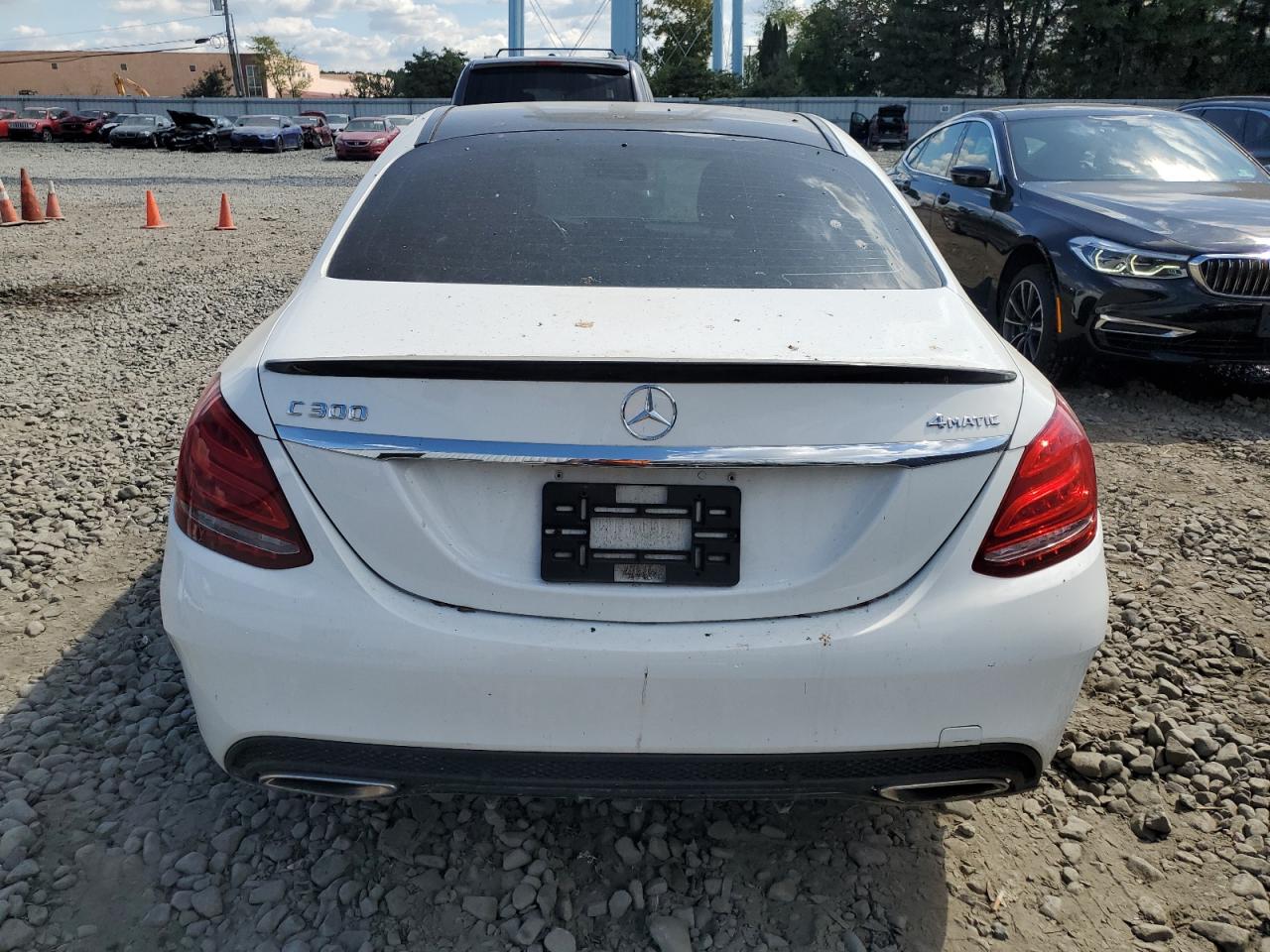 2015 Mercedes-Benz C 300 4Matic VIN: 55SWF4KB3FU030746 Lot: 72412364