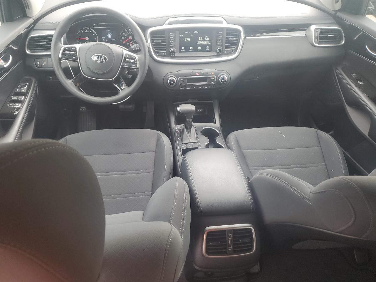 5XYPGDA51KG572011 2019 Kia Sorento Lx